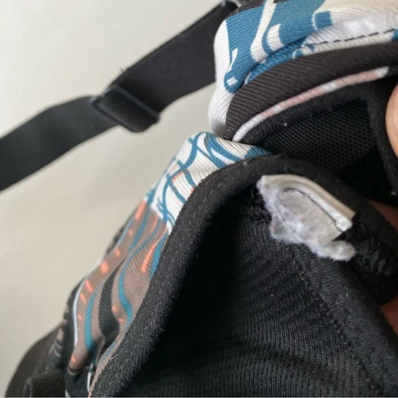 Victoria's Secret Sport Knockout Front Zip Double Enclosure Bra 34D - Picture 7 of 7